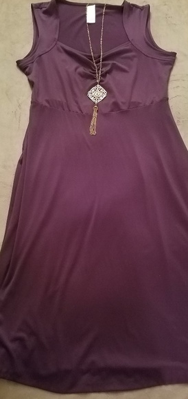 Dress - Picture 5 of 7